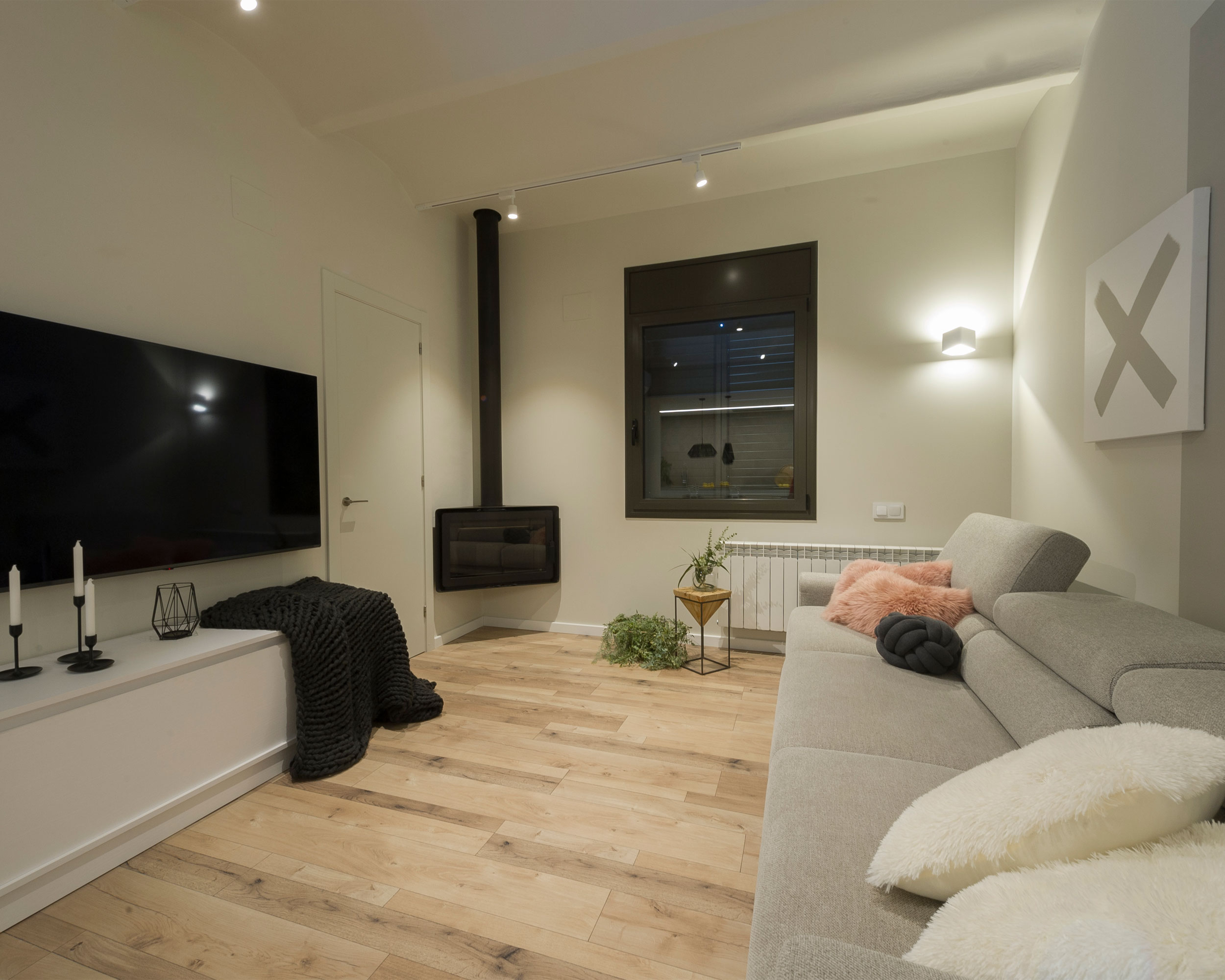 https://www.martarabassa.com/wp-content/uploads/2023/09/elegant-03.jpg